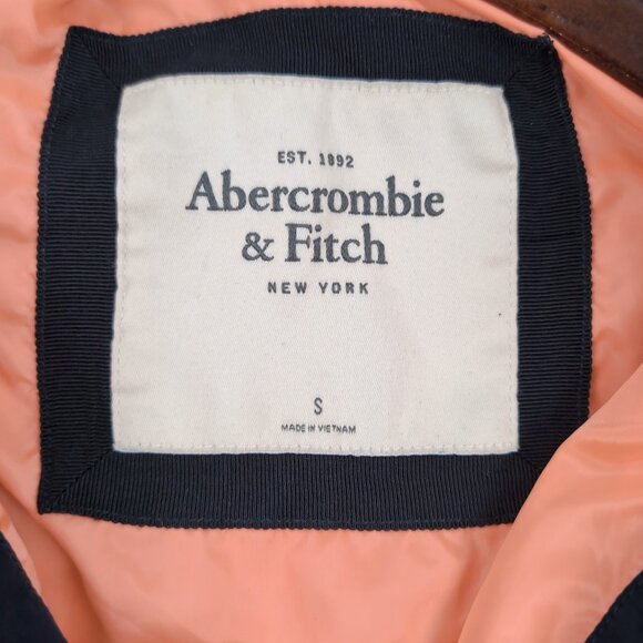 Abercombie & Fitch Girls/Kids Black Jacket Pink Lining Insulated Full Zip, Small - Picture 10 of 12